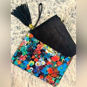 Steve Madden floral medium size bag!
